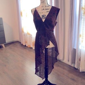 Dressy top,size M/L,WAYF brand